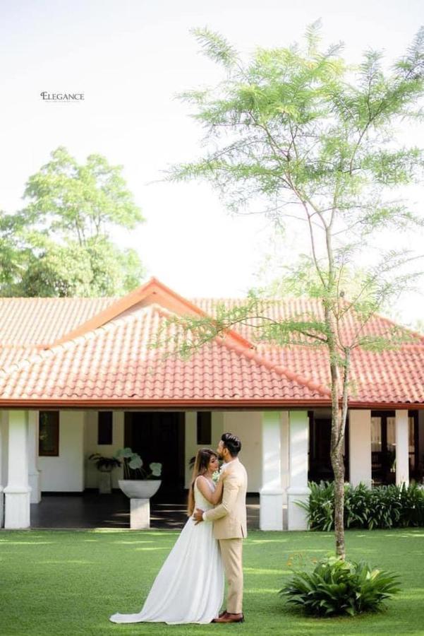 Villa Crystals Malabe Buitenkant foto