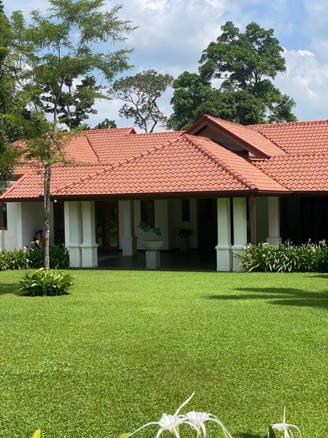 Villa Crystals Malabe Buitenkant foto